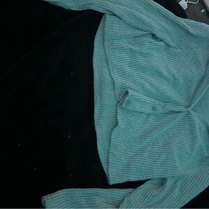 Women's Grey Button-Up Sweater Cropped